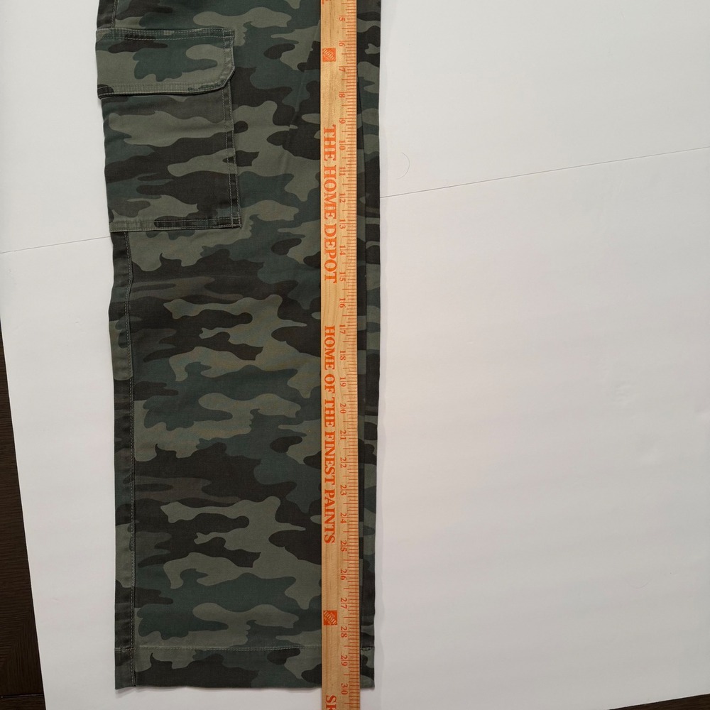 Universal Thread Womens Camo High Rise Cargo Pants Size 0 Green Camouflage New - Picture 5 of 11